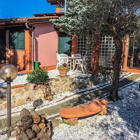 Agrihome Di Alberto Giuseppe Gulotta Bella Vista La Vista Apartment Massarosa